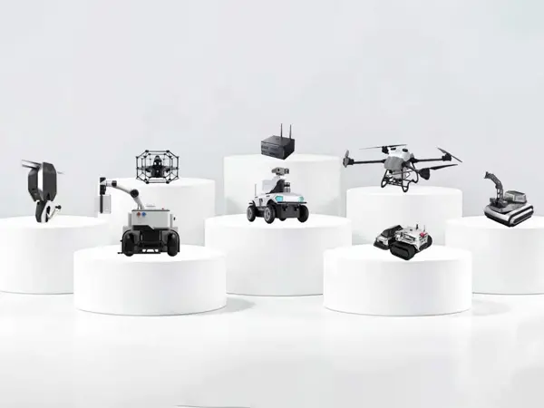 Duulimaadyada Tianjin Weide waxay sii qoto dheeraynaysaa iskaashiga goobta, soo dejinta mashruucyo badan oo wax ku ool ah oo loogu talagalay shasis la raadraaca / taayirrada iyo robots fuulista derbiga
